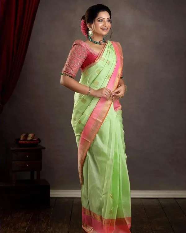 GREEN_PURE_BANARASI_SAREE